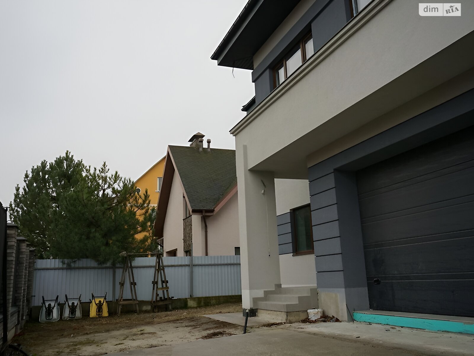 двоповерховий будинок, 380 кв. м, пенобетон. Продаж в Києві, район Мінський Масив фото 1 двоповерховий будинок, 380 кв. м, пенобетон. Продаж в Києві, район Мінський Масив фото 1