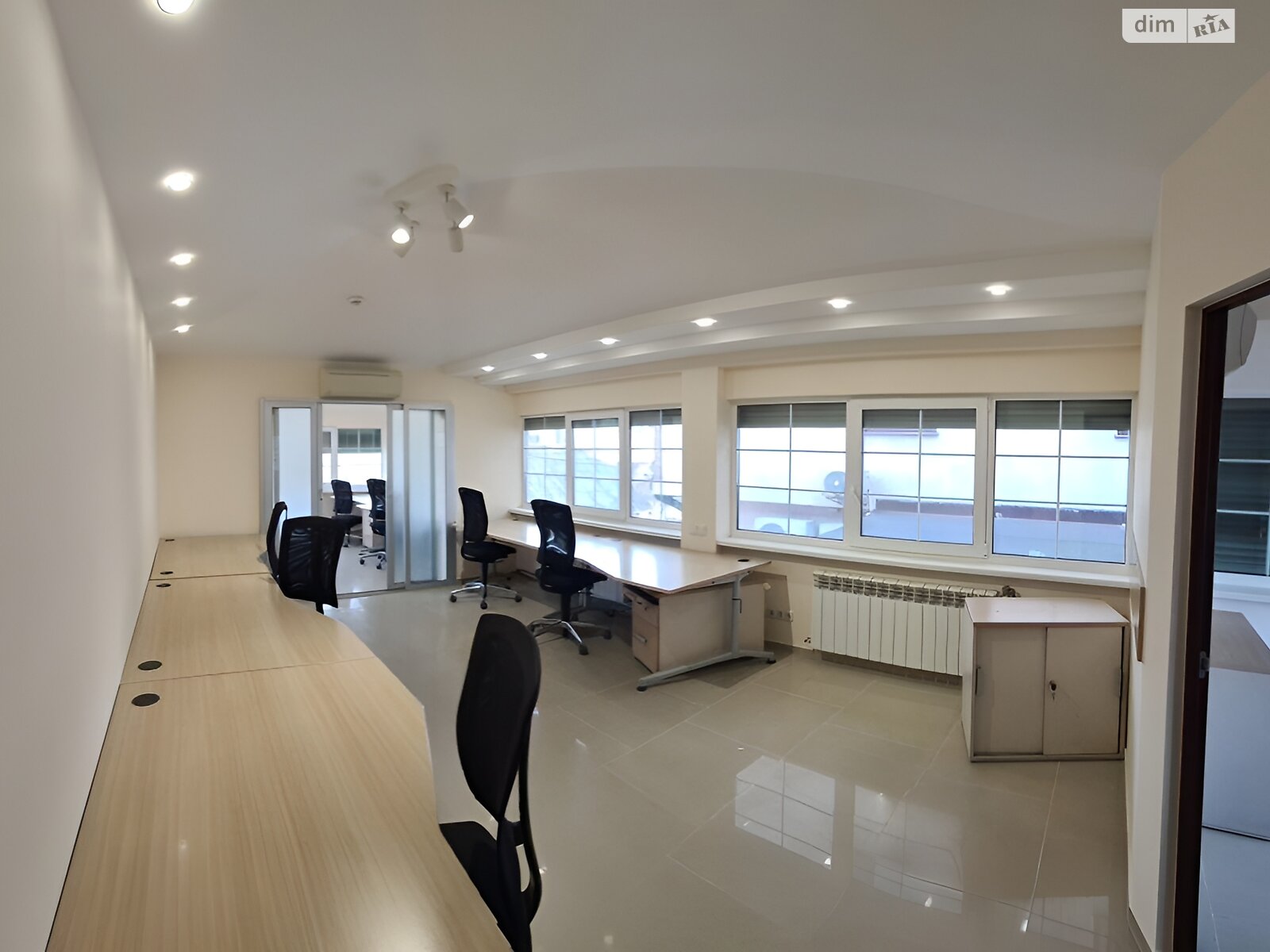 трехэтажный дом, 312.4 кв. м, кирпич. Продажа в Киеве район Монтажник фото 1 трехэтажный дом, 312.4 кв. м, кирпич. Продажа в Киеве район Монтажник фото 1