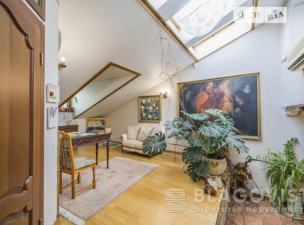 двоповерховий будинок з каміном, 1066 кв. м, цегла. Продаж в Києві, район Поділ фото 1 двоповерховий будинок з каміном, 1066 кв. м, цегла. Продаж в Києві, район Поділ фото 1