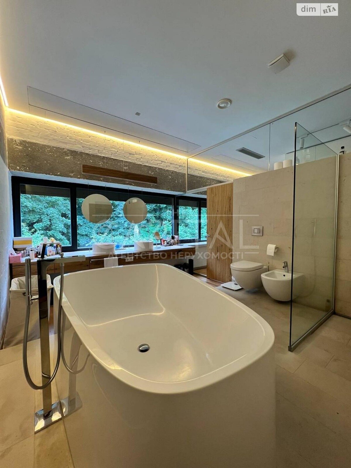 триповерховий будинок, 320 кв. м, цегла. Продаж у Києві фото 1 триповерховий будинок, 320 кв. м, цегла. Продаж у Києві фото 1