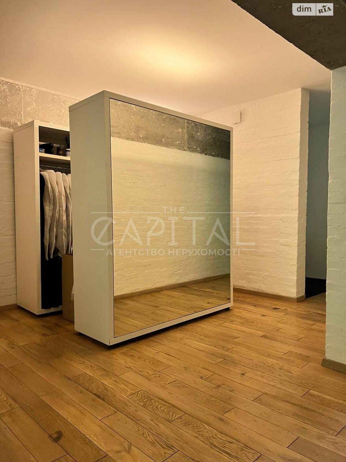 триповерховий будинок, 320 кв. м, цегла. Продаж у Києві фото 1 триповерховий будинок, 320 кв. м, цегла. Продаж у Києві фото 1