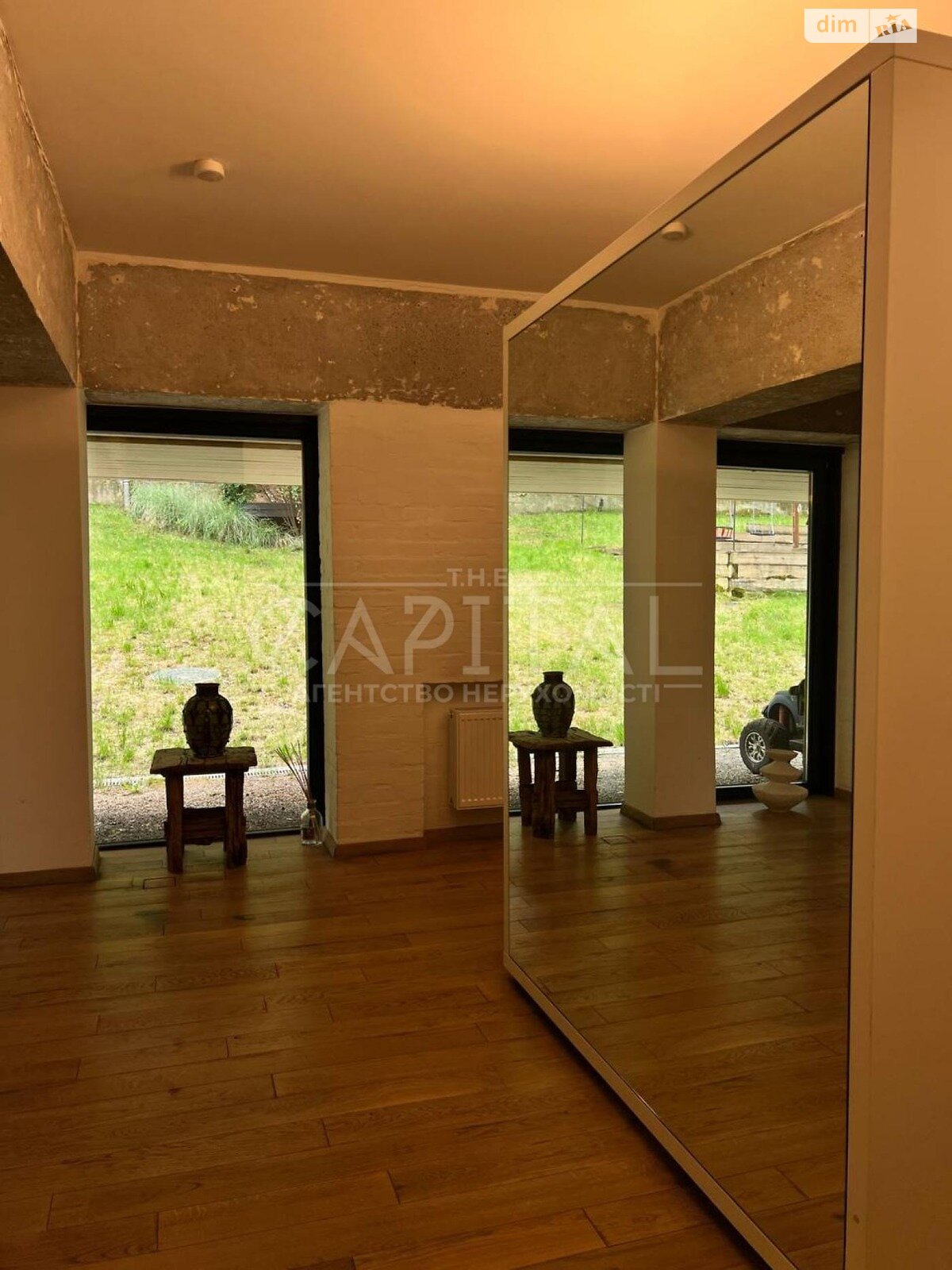 триповерховий будинок, 320 кв. м, цегла. Продаж у Києві фото 1 триповерховий будинок, 320 кв. м, цегла. Продаж у Києві фото 1