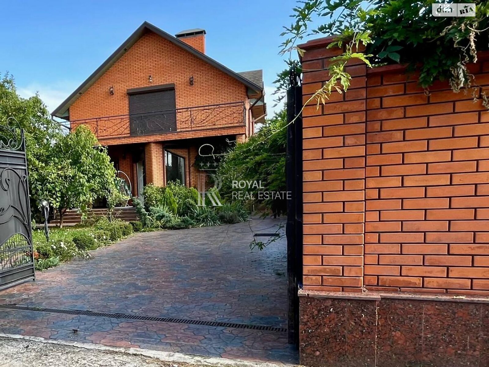 двоповерховий будинок з опаленням, 170 кв. м, кирпич. Продаж в Києві, район Нижні сади фото 1 двоповерховий будинок з опаленням, 170 кв. м, кирпич. Продаж в Києві, район Нижні сади фото 1