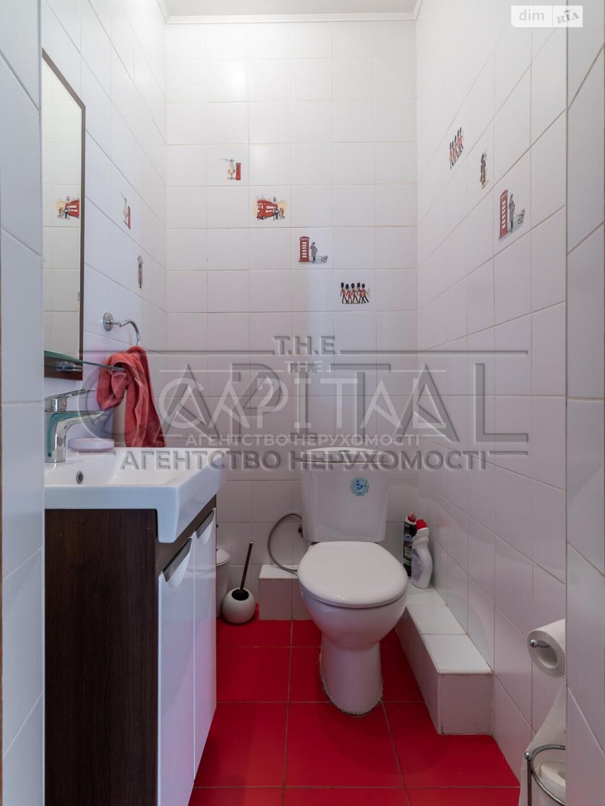 трехэтажный дом с гаражом, 260 кв. м, кирпич. Продажа в Киеве район Нижние сады фото 1 трехэтажный дом с гаражом, 260 кв. м, кирпич. Продажа в Киеве район Нижние сады фото 1