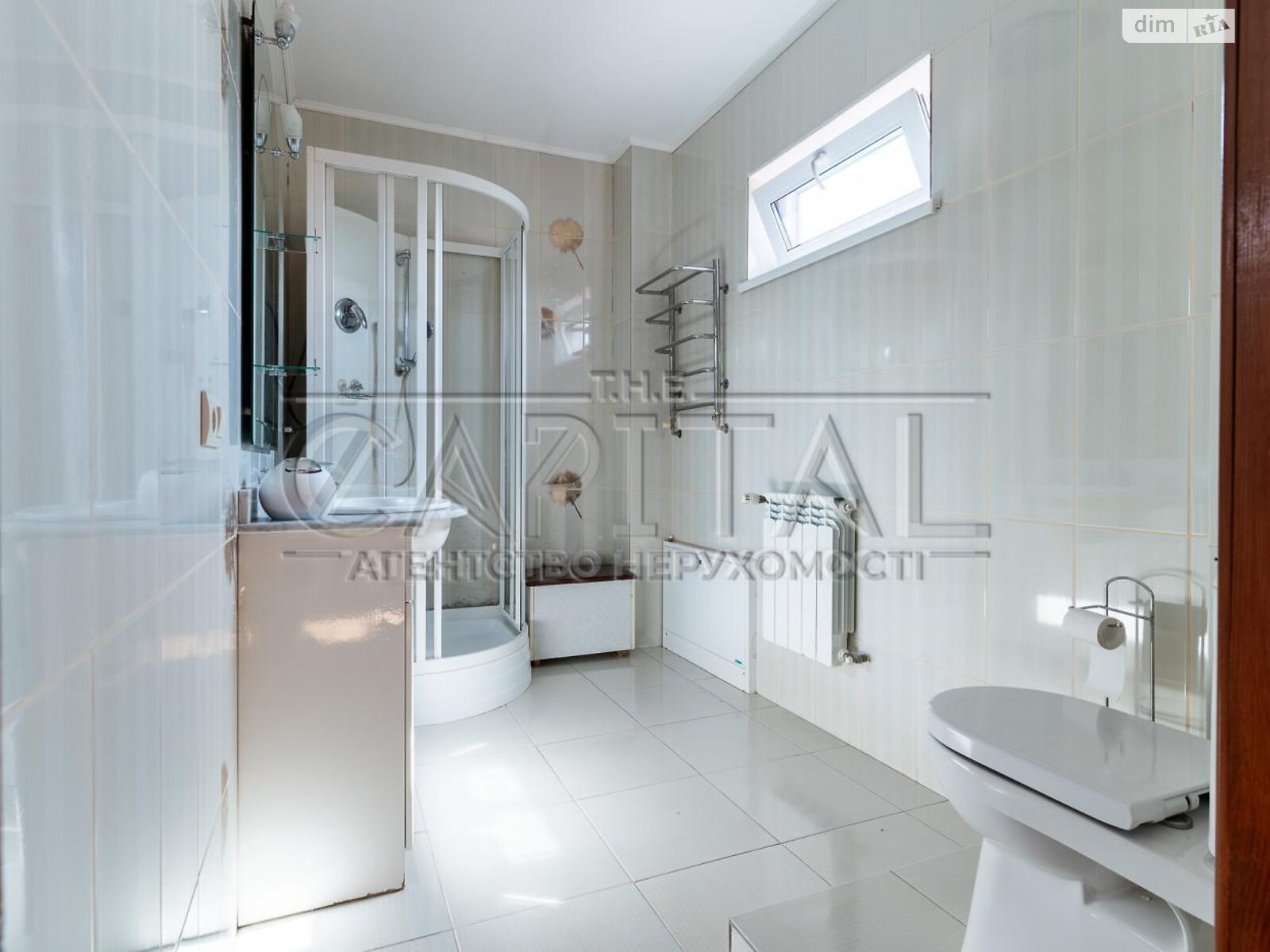 триповерховий будинок з гаражем, 270.7 кв. м, цегла. Продаж в Києві, район Нижні сади фото 1 триповерховий будинок з гаражем, 270.7 кв. м, цегла. Продаж в Києві, район Нижні сади фото 1