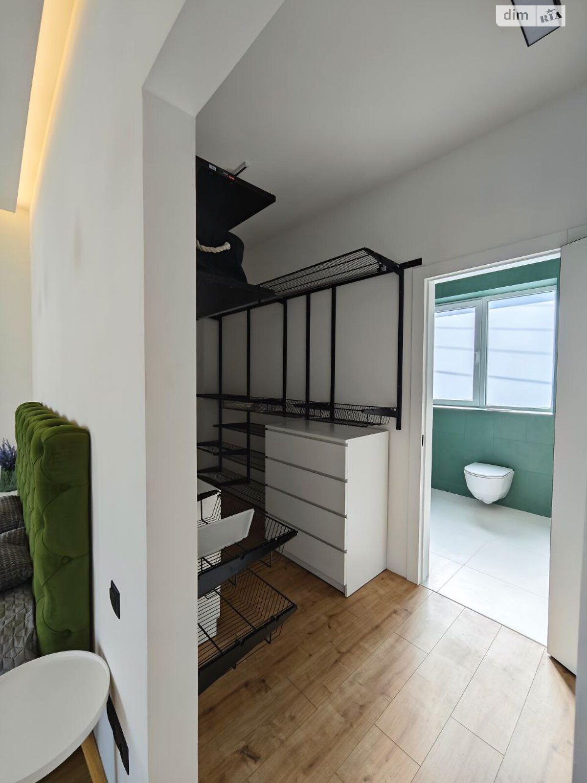 трехэтажный дом с верандой, 300 кв. м, газобетон. Продажа в Киеве район Нижние сады фото 1 трехэтажный дом с верандой, 300 кв. м, газобетон. Продажа в Киеве район Нижние сады фото 1