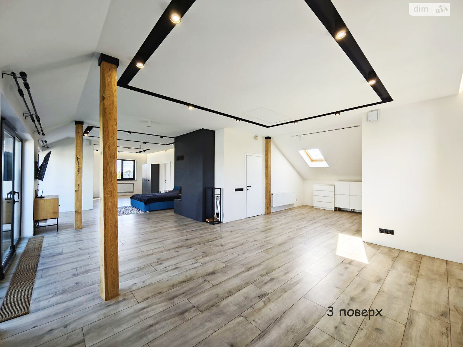 трехэтажный дом с верандой, 300 кв. м, газобетон. Продажа в Киеве район Нижние сады фото 1 трехэтажный дом с верандой, 300 кв. м, газобетон. Продажа в Киеве район Нижние сады фото 1