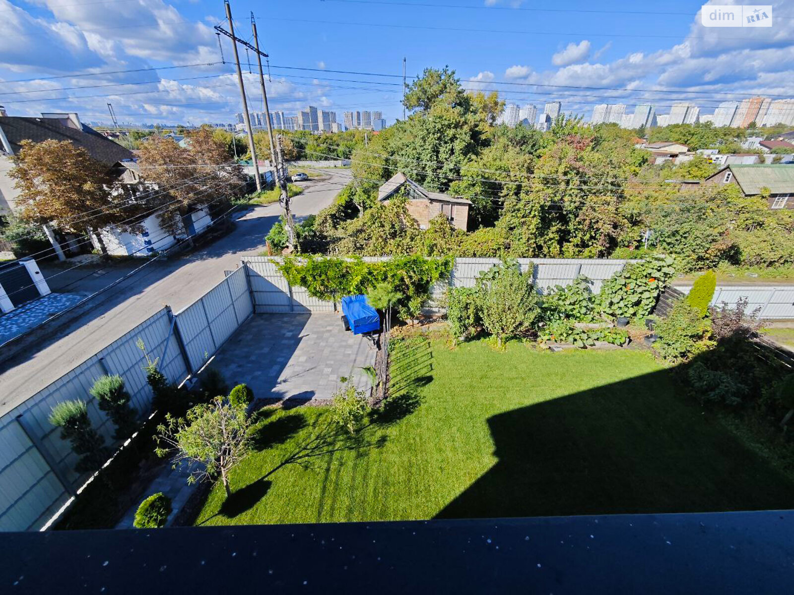 трехэтажный дом с верандой, 300 кв. м, газобетон. Продажа в Киеве район Нижние сады фото 1 трехэтажный дом с верандой, 300 кв. м, газобетон. Продажа в Киеве район Нижние сады фото 1