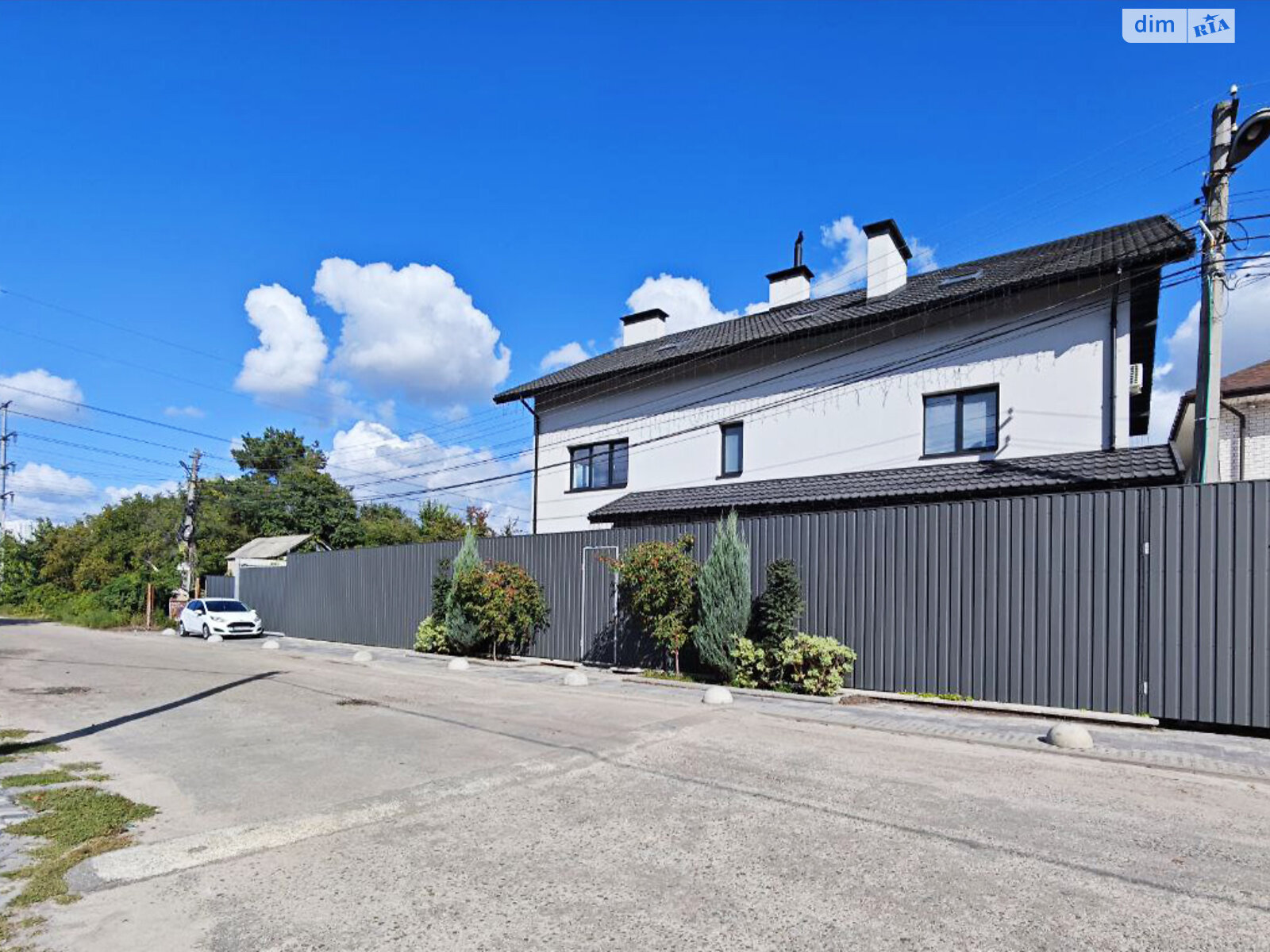 трехэтажный дом с верандой, 300 кв. м, газобетон. Продажа в Киеве район Нижние сады фото 1 трехэтажный дом с верандой, 300 кв. м, газобетон. Продажа в Киеве район Нижние сады фото 1