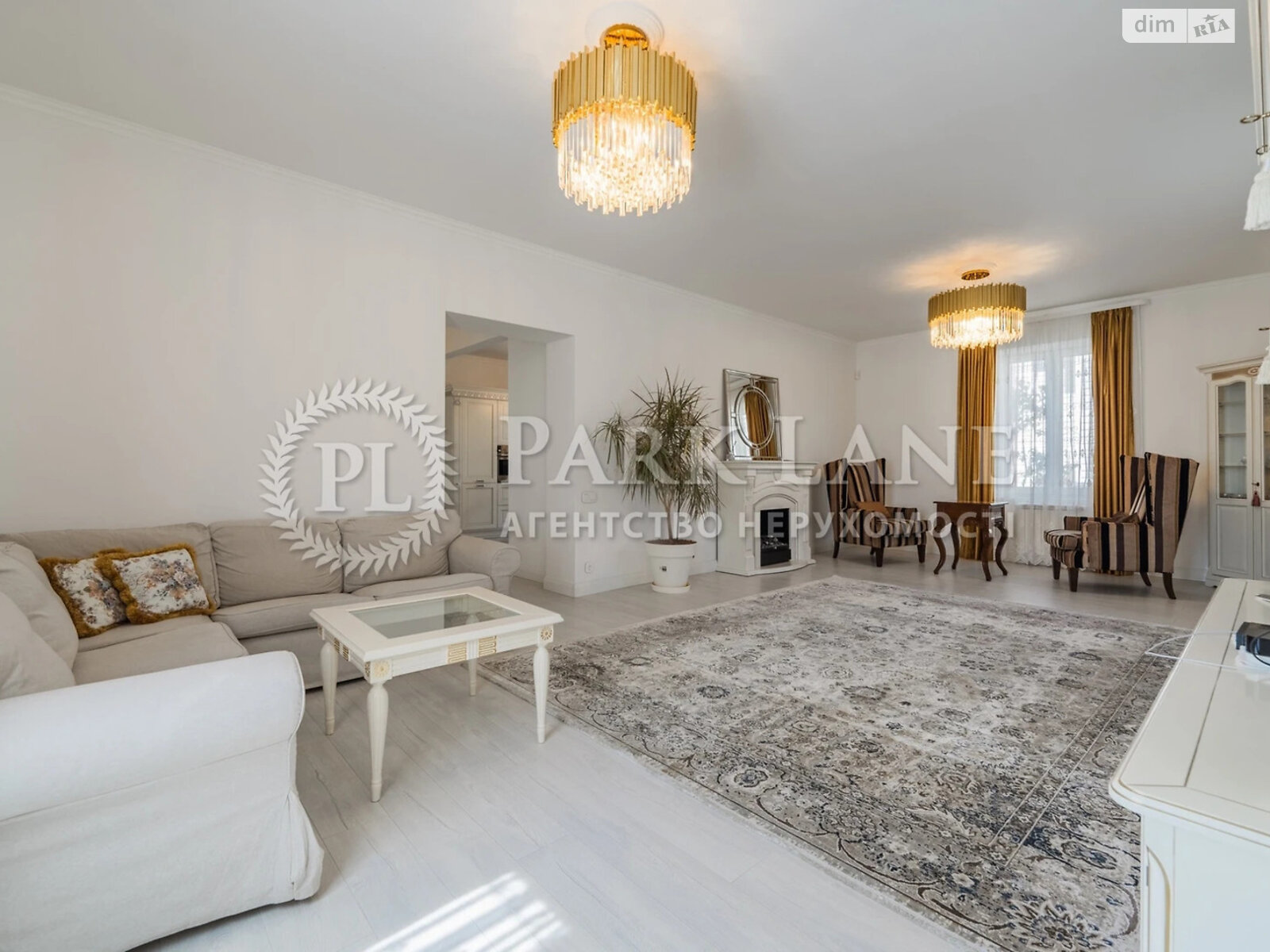 триповерховий будинок з верандою, 210 кв. м, цегла. Продаж в Києві, район Нижні сади фото 1 триповерховий будинок з верандою, 210 кв. м, цегла. Продаж в Києві, район Нижні сади фото 1
