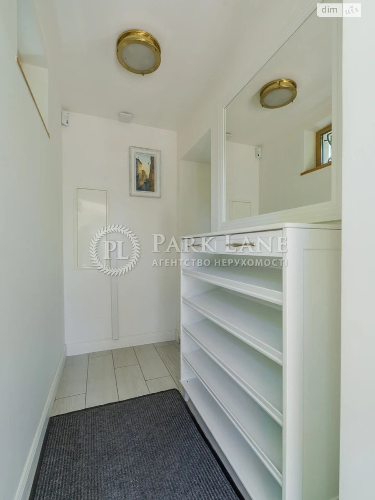 триповерховий будинок з верандою, 210 кв. м, цегла. Продаж в Києві, район Нижні сади фото 1 триповерховий будинок з верандою, 210 кв. м, цегла. Продаж в Києві, район Нижні сади фото 1