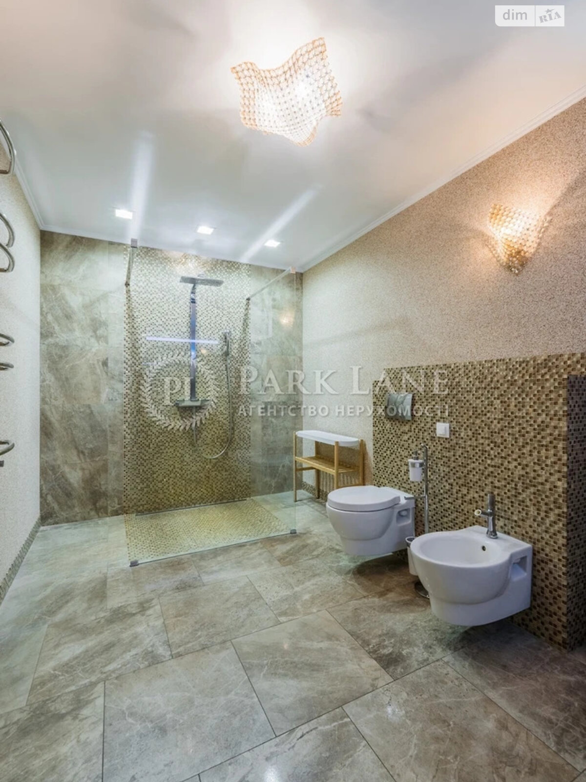 триповерховий будинок з верандою, 210 кв. м, цегла. Продаж в Києві, район Нижні сади фото 1 триповерховий будинок з верандою, 210 кв. м, цегла. Продаж в Києві, район Нижні сади фото 1