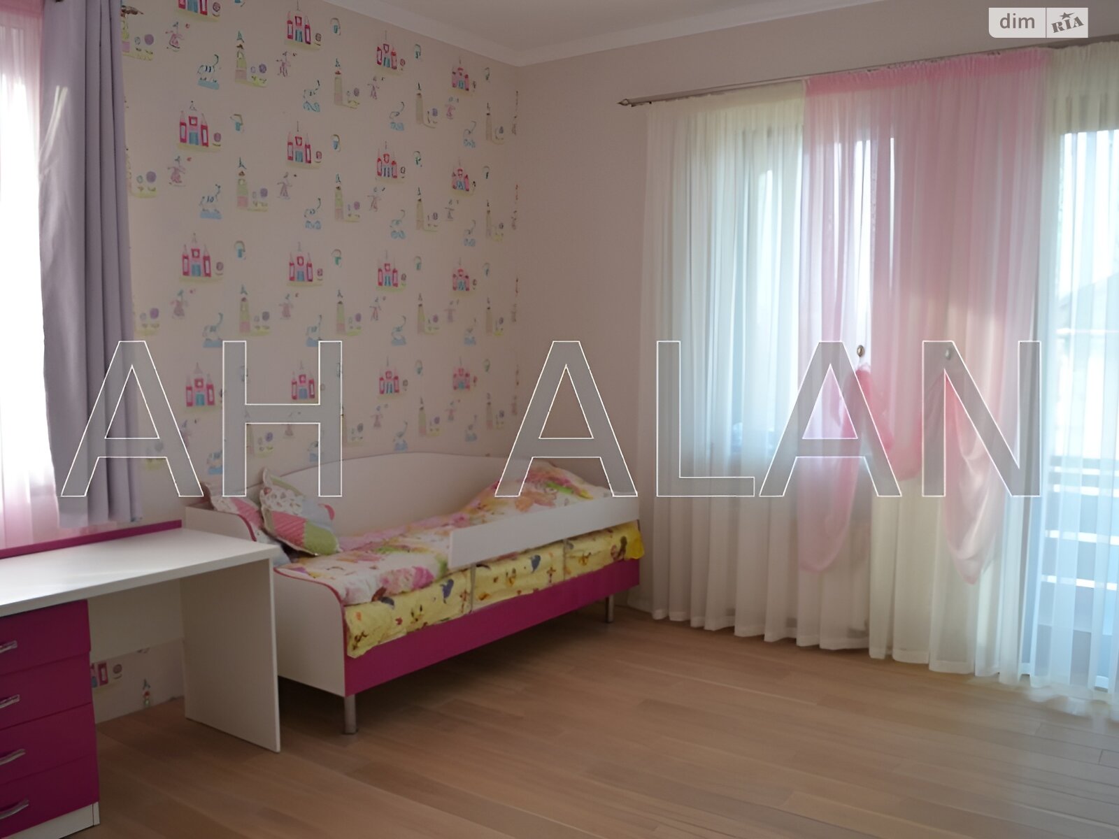 двоповерховий будинок, 225 кв. м, цегла. Продаж в Києві, район Нижні сади фото 1 двоповерховий будинок, 225 кв. м, цегла. Продаж в Києві, район Нижні сади фото 1