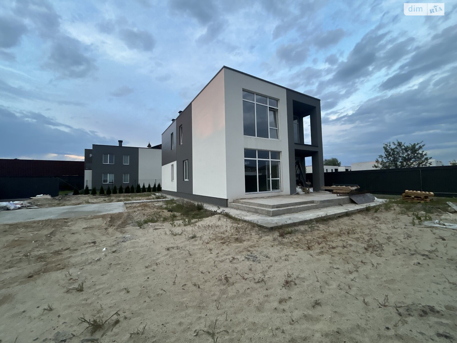 двоповерховий будинок, 200 кв. м, цегла. Продаж в Києві, район Нижні сади фото 1 двоповерховий будинок, 200 кв. м, цегла. Продаж в Києві, район Нижні сади фото 1