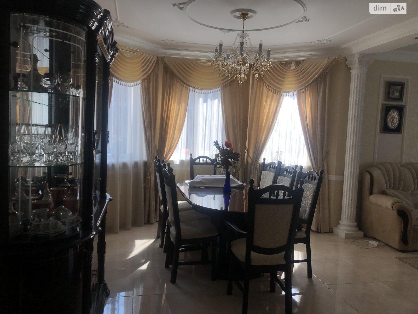 двухэтажный дом, 198 кв. м, кирпич. Продажа в Киеве район Нивки фото 1 двухэтажный дом, 198 кв. м, кирпич. Продажа в Киеве район Нивки фото 1