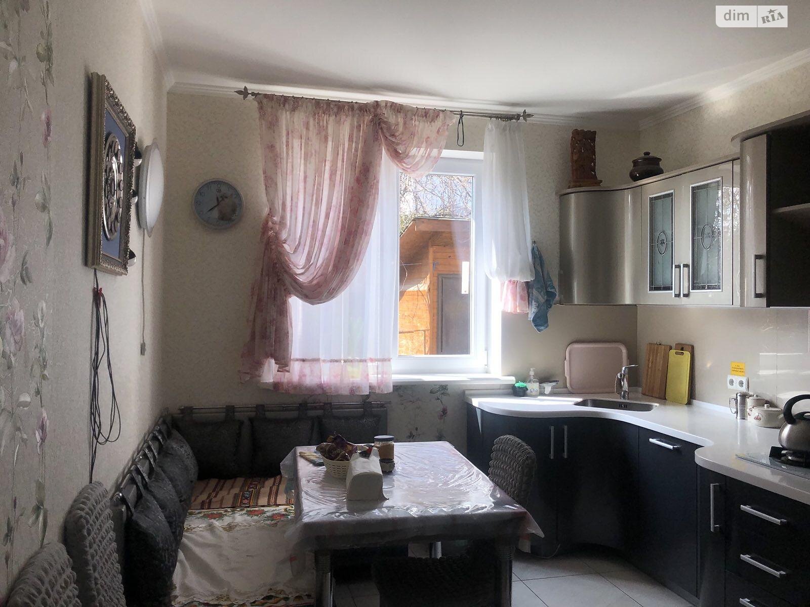 двухэтажный дом, 198 кв. м, кирпич. Продажа в Киеве район Нивки фото 1 двухэтажный дом, 198 кв. м, кирпич. Продажа в Киеве район Нивки фото 1