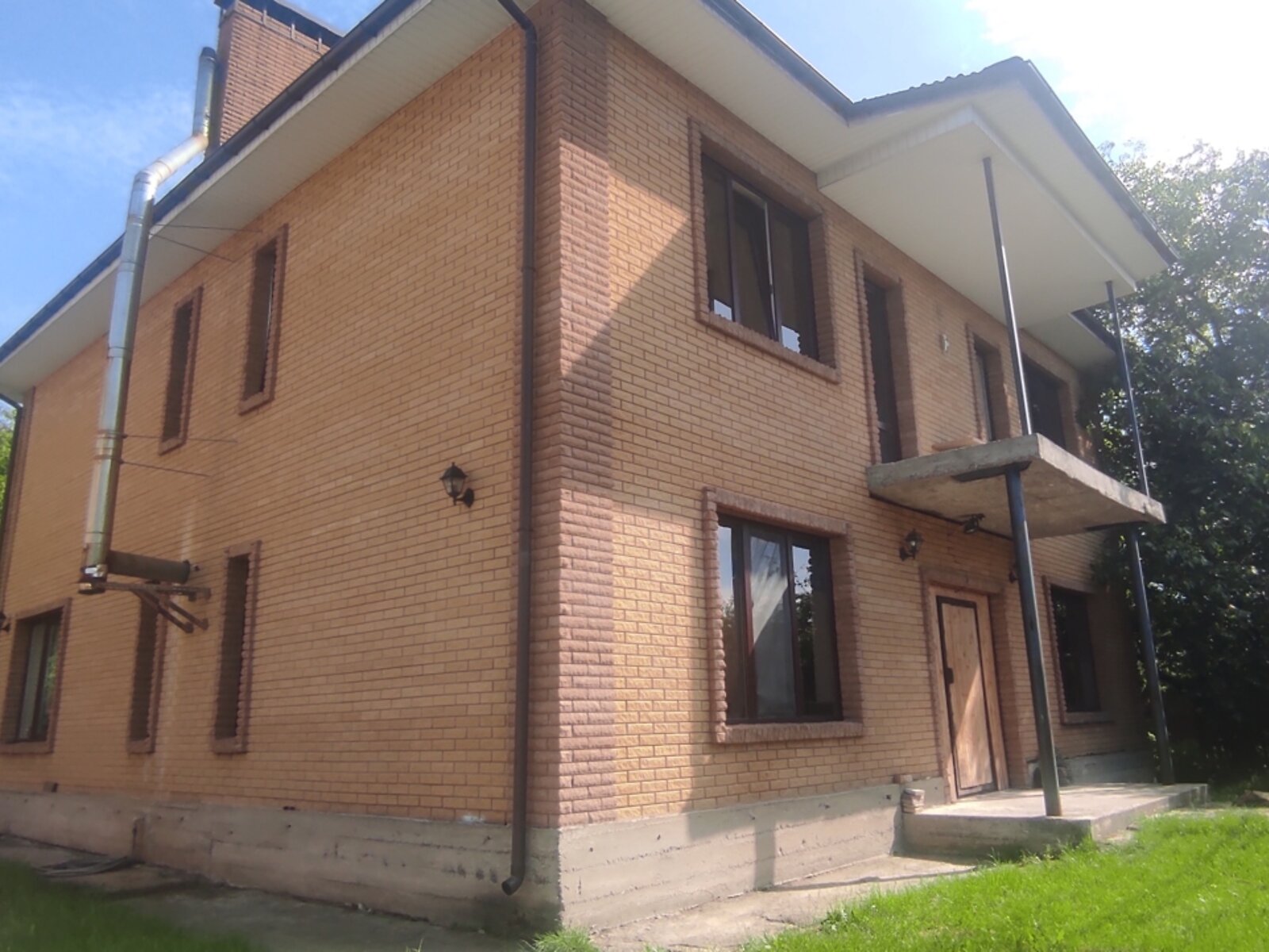 двоповерховий будинок з опаленням, 288 кв. м, цегла. Продаж в Києві, район Нивки фото 1 двоповерховий будинок з опаленням, 288 кв. м, цегла. Продаж в Києві, район Нивки фото 1