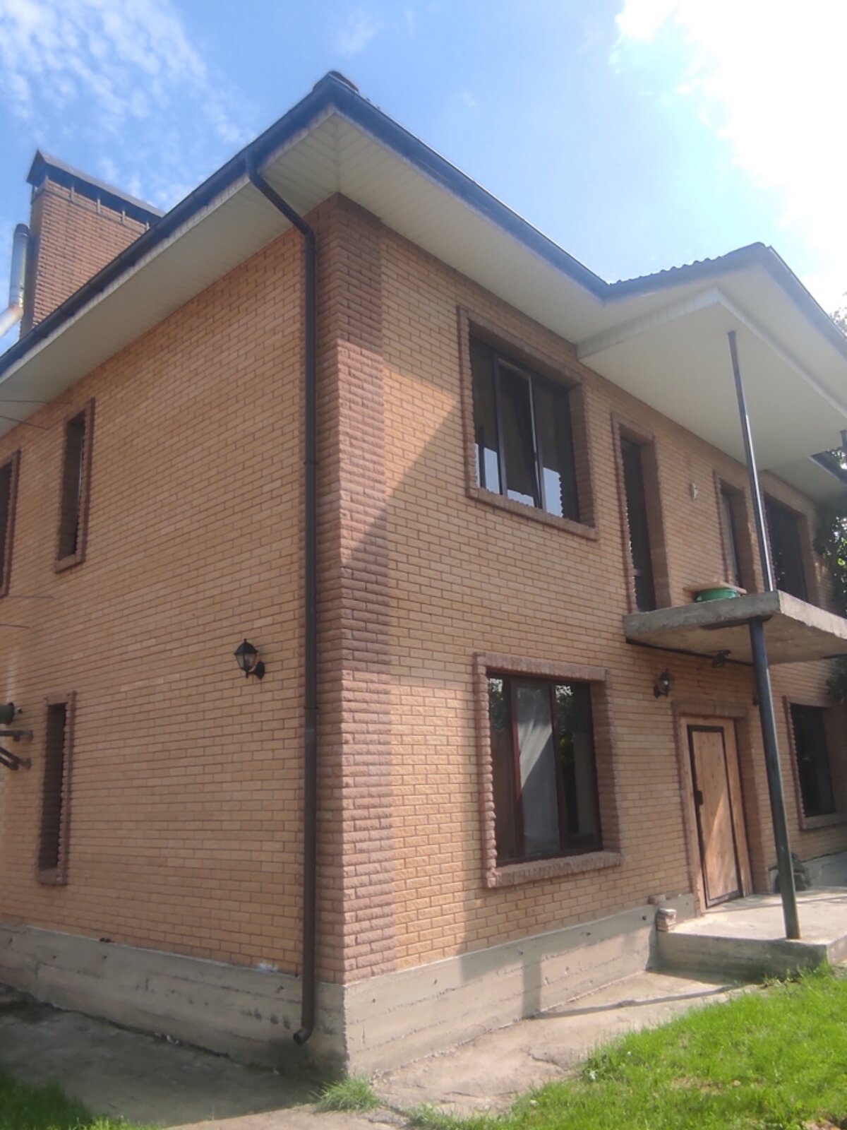 двоповерховий будинок з опаленням, 288 кв. м, цегла. Продаж в Києві, район Нивки фото 1 двоповерховий будинок з опаленням, 288 кв. м, цегла. Продаж в Києві, район Нивки фото 1