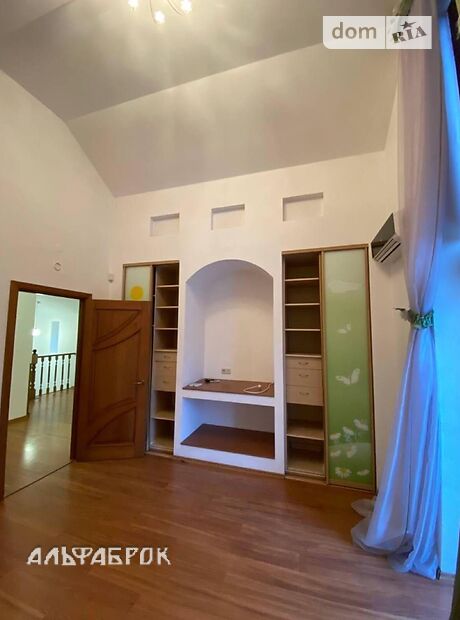 триповерховий будинок, 350 кв. м, кирпич. Продаж в Києві, район Нивки фото 1 триповерховий будинок, 350 кв. м, кирпич. Продаж в Києві, район Нивки фото 1