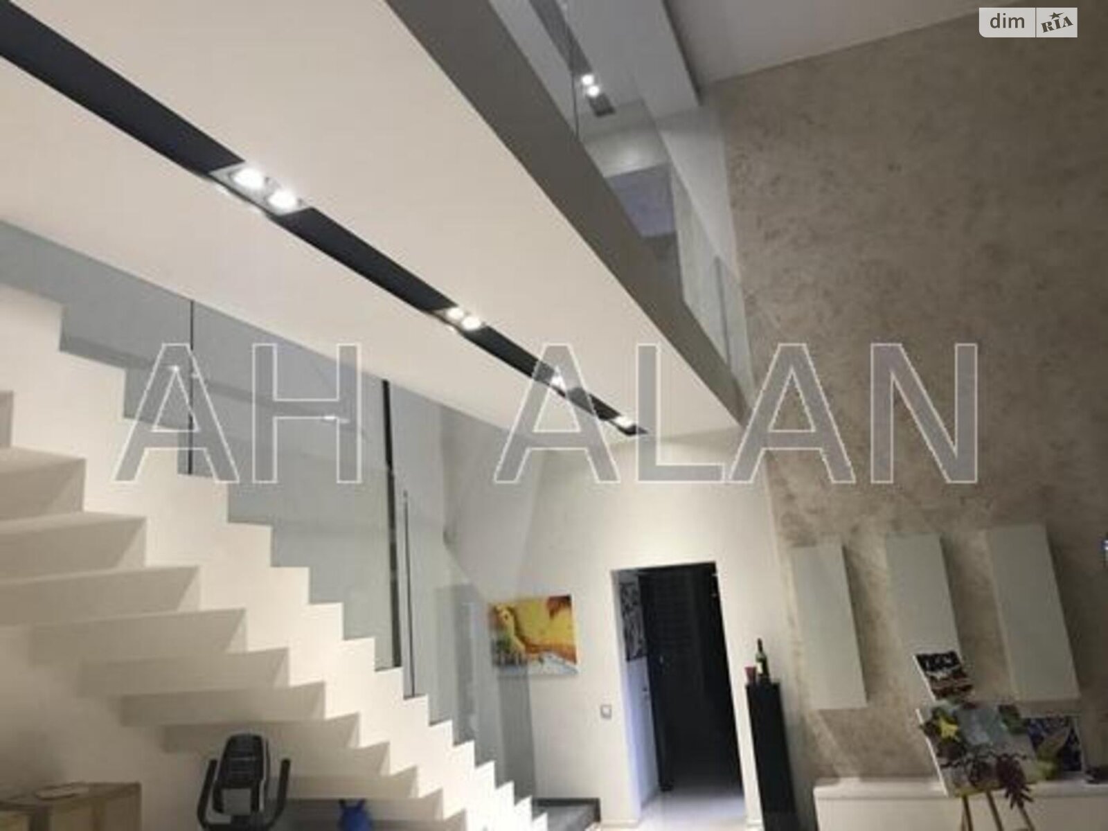 двухэтажный дом, 289 кв. м, кирпич. Продажа в Киеве район Нивки фото 1
