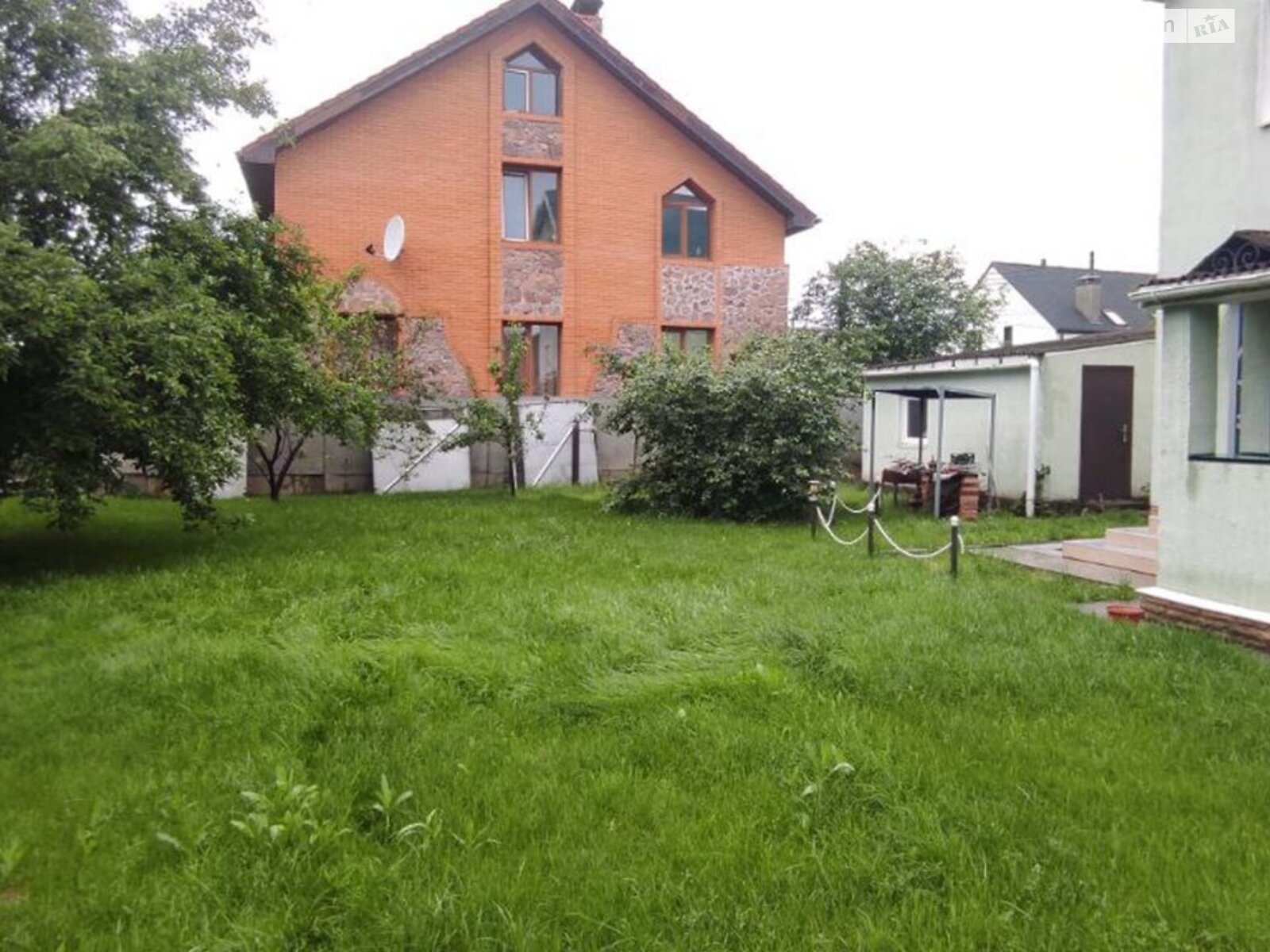 двоповерховий будинок з меблями, 265 кв. м, піноблок. Продаж в Києві, район Нивки фото 1 двоповерховий будинок з меблями, 265 кв. м, піноблок. Продаж в Києві, район Нивки фото 1