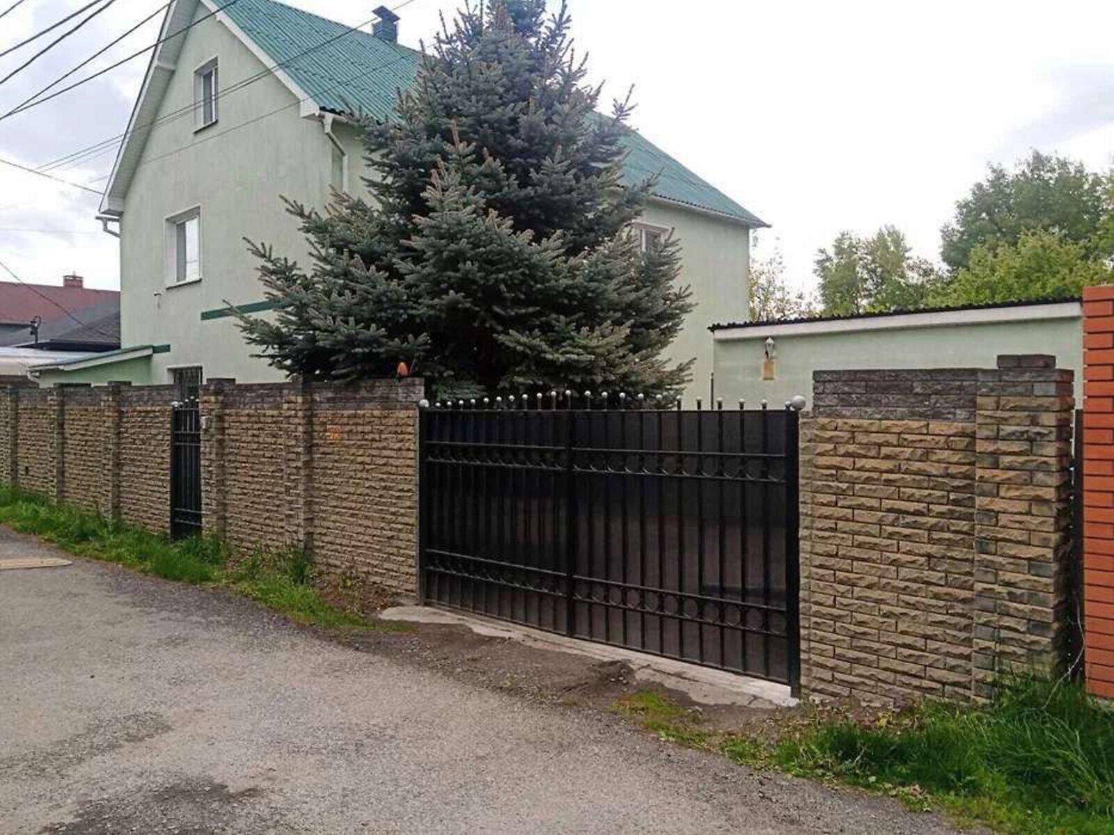 двоповерховий будинок з меблями, 265 кв. м, піноблок. Продаж в Києві, район Нивки фото 1 двоповерховий будинок з меблями, 265 кв. м, піноблок. Продаж в Києві, район Нивки фото 1