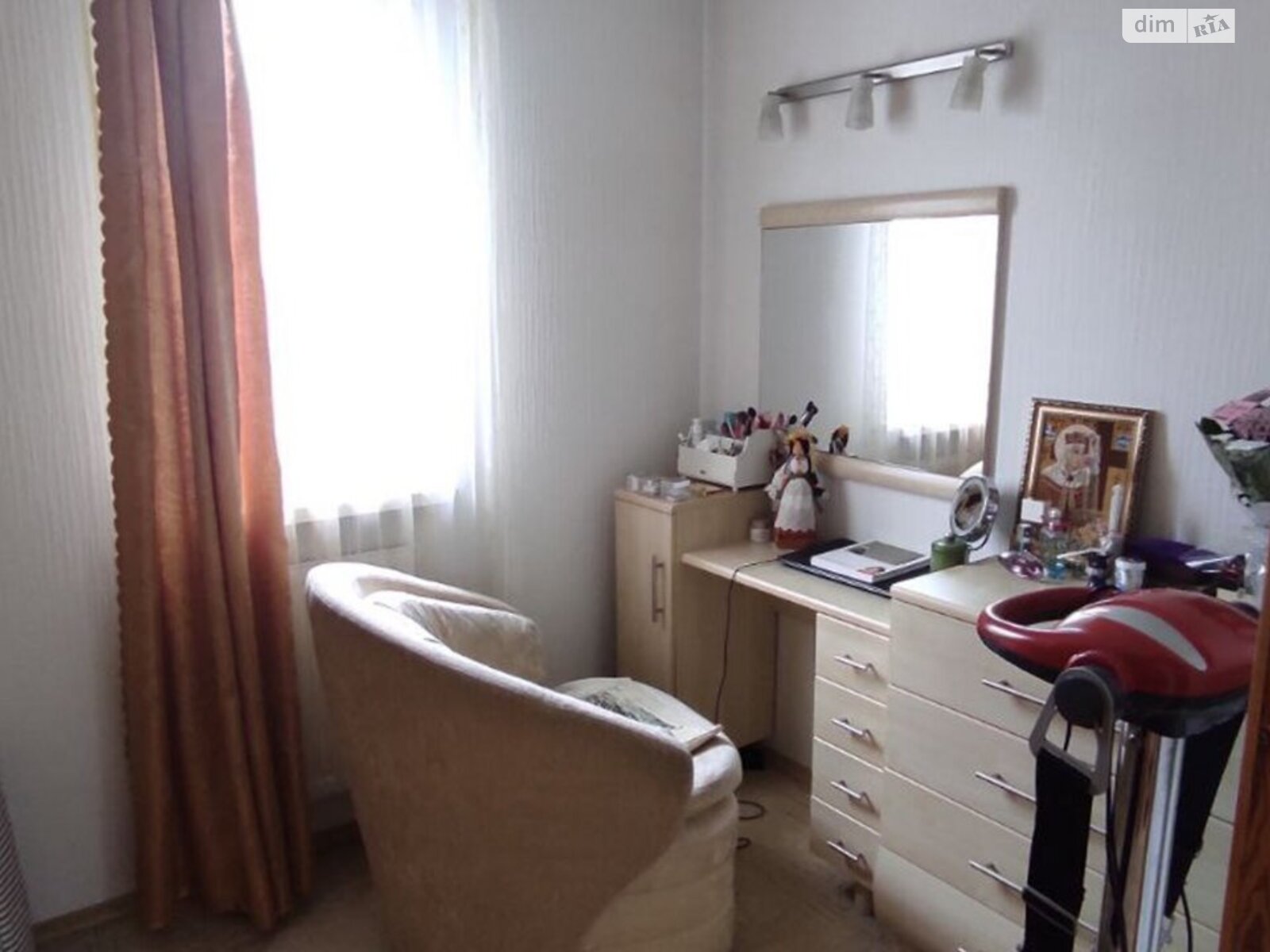 двоповерховий будинок з меблями, 265 кв. м, піноблок. Продаж в Києві, район Нивки фото 1 двоповерховий будинок з меблями, 265 кв. м, піноблок. Продаж в Києві, район Нивки фото 1