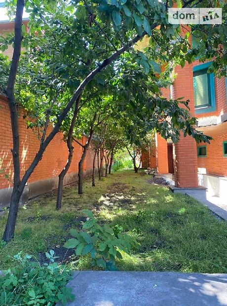 триповерховий будинок з садом, 1500 кв. м, цегла. Продаж в Києві, район Нивки фото 1 триповерховий будинок з садом, 1500 кв. м, цегла. Продаж в Києві, район Нивки фото 1
