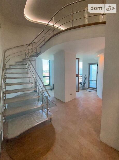 триповерховий будинок з садом, 1500 кв. м, цегла. Продаж в Києві, район Нивки фото 1 триповерховий будинок з садом, 1500 кв. м, цегла. Продаж в Києві, район Нивки фото 1
