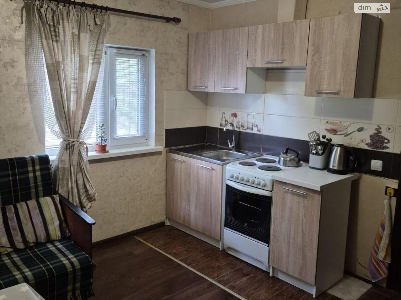одноэтажный дом, 48 кв. м, кирпич. Продажа в Киеве район Нивки фото 1 одноэтажный дом, 48 кв. м, кирпич. Продажа в Киеве район Нивки фото 1