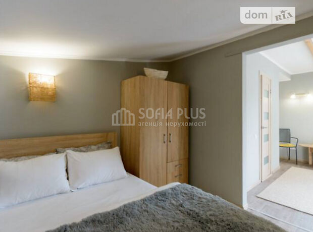 триповерховий будинок, 332 кв. м, кирпич. Продаж в Києві, район Нивки фото 1 триповерховий будинок, 332 кв. м, кирпич. Продаж в Києві, район Нивки фото 1