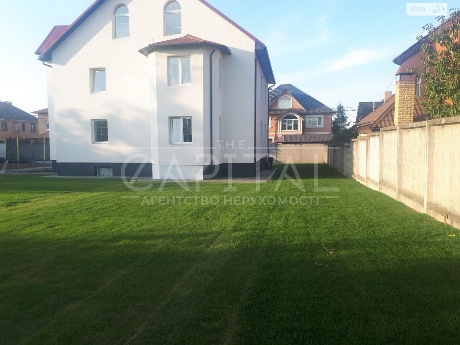 трехэтажный дом, 450.9 кв. м, кирпич. Продажа в Киеве район Новобеличи фото 1 трехэтажный дом, 450.9 кв. м, кирпич. Продажа в Киеве район Новобеличи фото 1