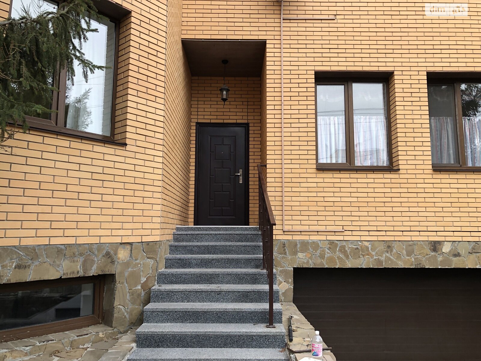 трехэтажный дом с мансардой, 438 кв. м, кирпич. Продажа в Киеве район Оболонь фото 1