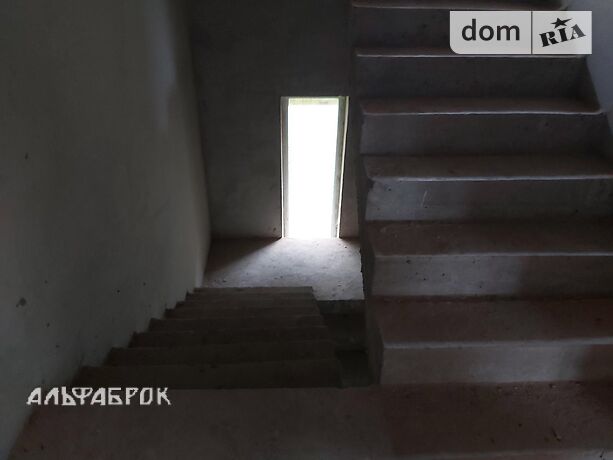 трехэтажный дом, 295 кв. м, кирпич. Продажа в Киеве район Оболонь фото 1 трехэтажный дом, 295 кв. м, кирпич. Продажа в Киеве район Оболонь фото 1