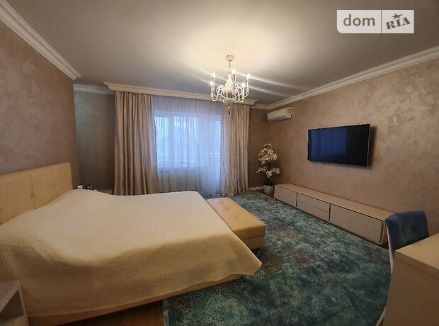 трехэтажный дом с террасой, 270 кв. м, керамический блок. Продажа в Киеве район Оболонь фото 1 трехэтажный дом с террасой, 270 кв. м, керамический блок. Продажа в Киеве район Оболонь фото 1