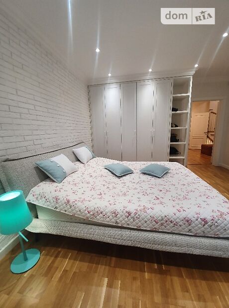 трехэтажный дом с террасой, 270 кв. м, керамический блок. Продажа в Киеве район Оболонь фото 1 трехэтажный дом с террасой, 270 кв. м, керамический блок. Продажа в Киеве район Оболонь фото 1