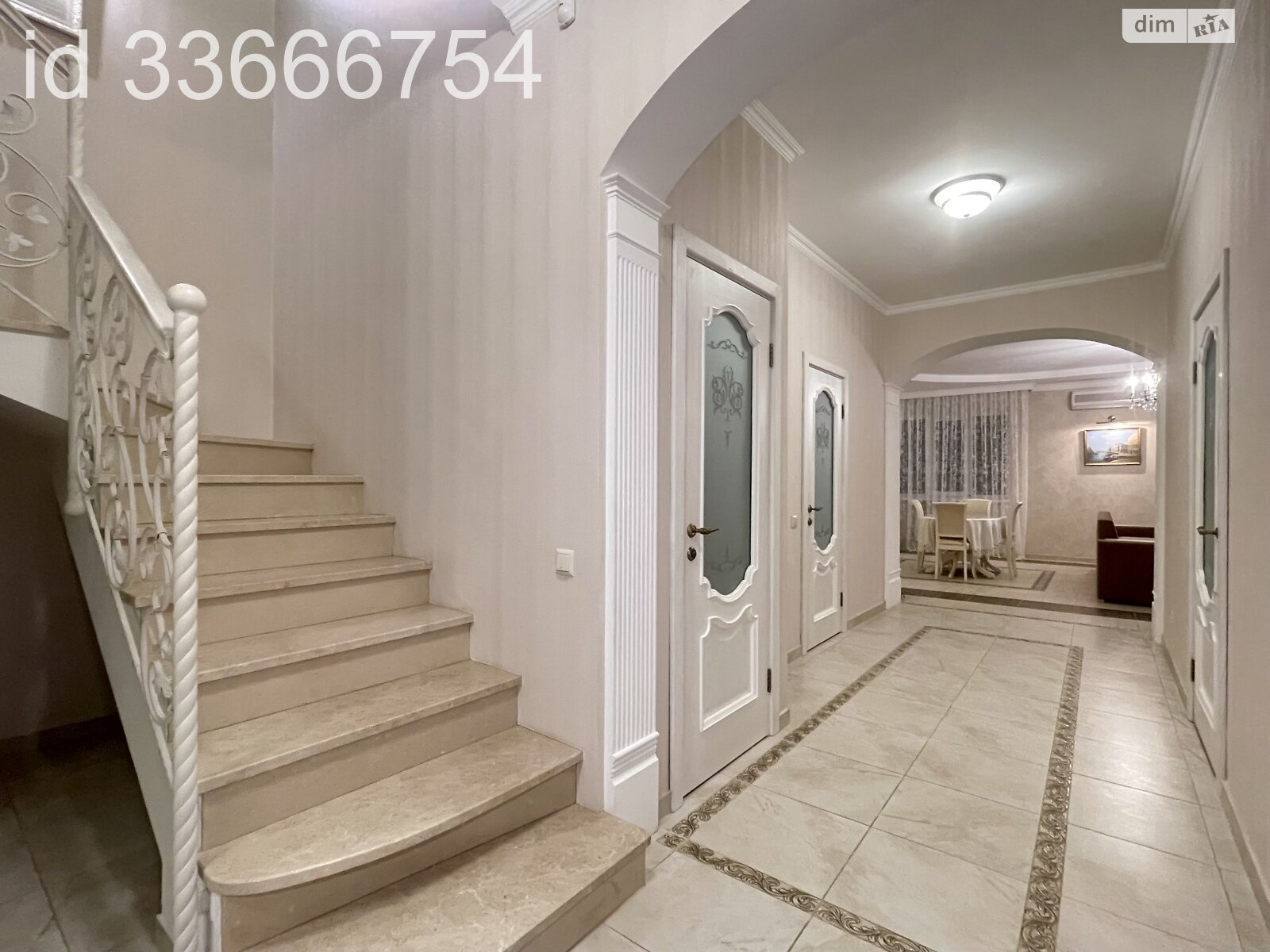 двухэтажный дом с верандой, 215.2 кв. м, кирпич. Продажа в Киеве район Оболонь фото 1