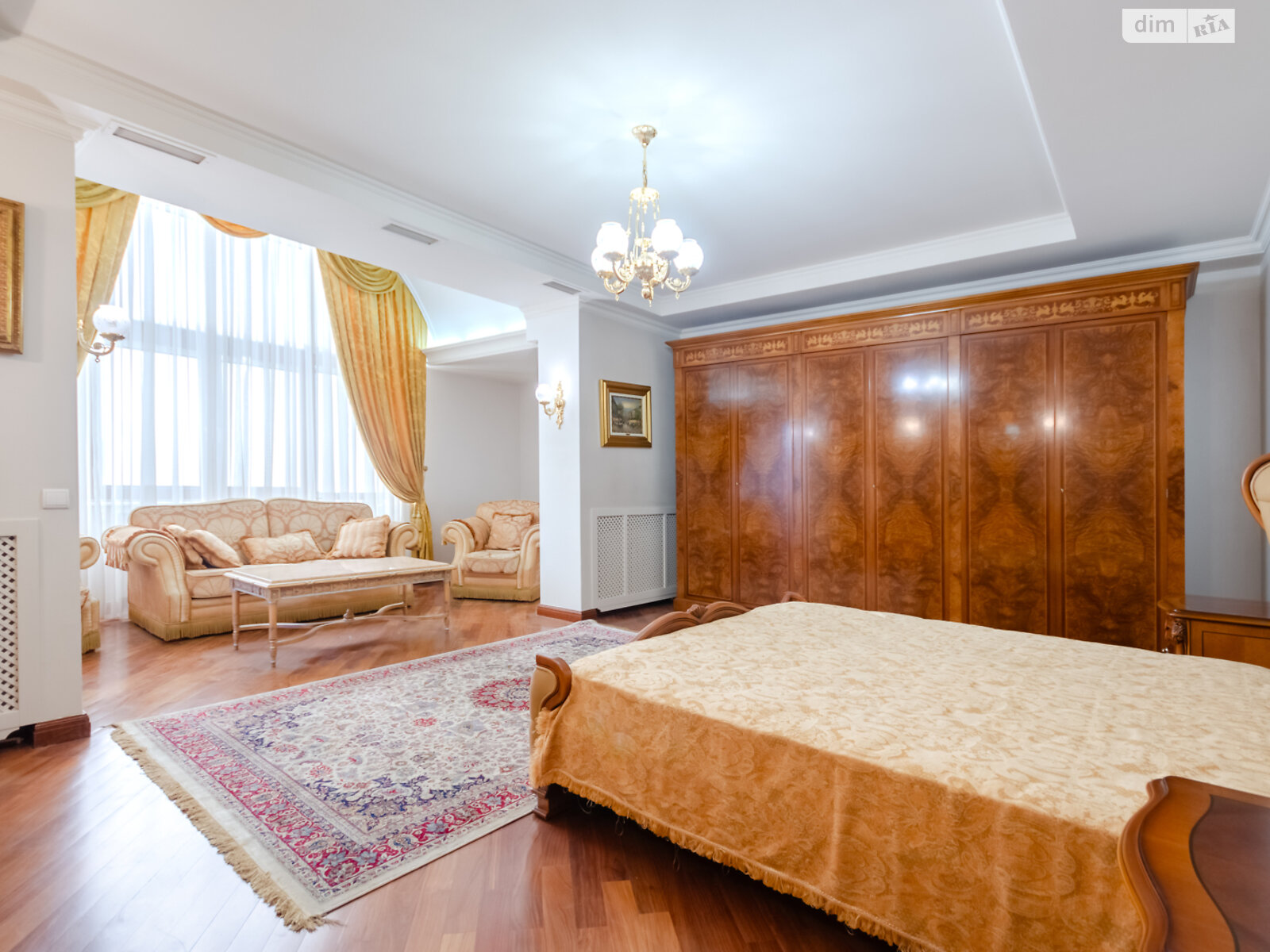 трехэтажный дом веранда, 615 кв. м, кирпич. Продажа в Киеве район Оболонь фото 1