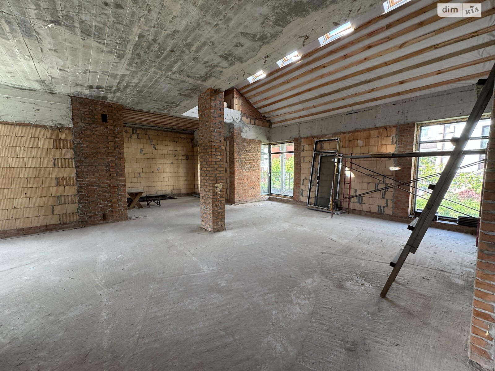 одноэтажный дом, 240 кв. м, поротерм. Продажа в Киеве район Оболонь фото 1 одноэтажный дом, 240 кв. м, поротерм. Продажа в Киеве район Оболонь фото 1