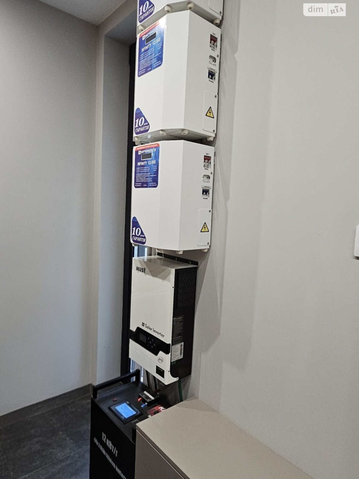 двухэтажный дом с ремонтом, 140 кв. м, кирпич. Продажа в Киеве район Оболонский фото 1