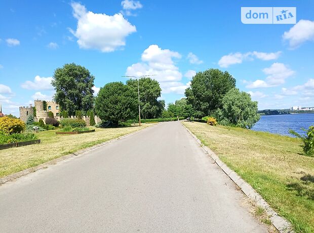 трехэтажный дом с гаражом, 350 кв. м, кирпич. Продажа в Киеве район Оболонский фото 1 трехэтажный дом с гаражом, 350 кв. м, кирпич. Продажа в Киеве район Оболонский фото 1