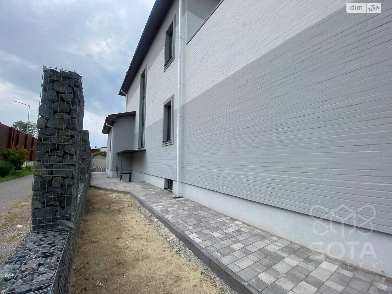 трехэтажный дом, 699.2 кв. м, кирпич. Продажа в Киеве район Оболонский фото 1 трехэтажный дом, 699.2 кв. м, кирпич. Продажа в Киеве район Оболонский фото 1