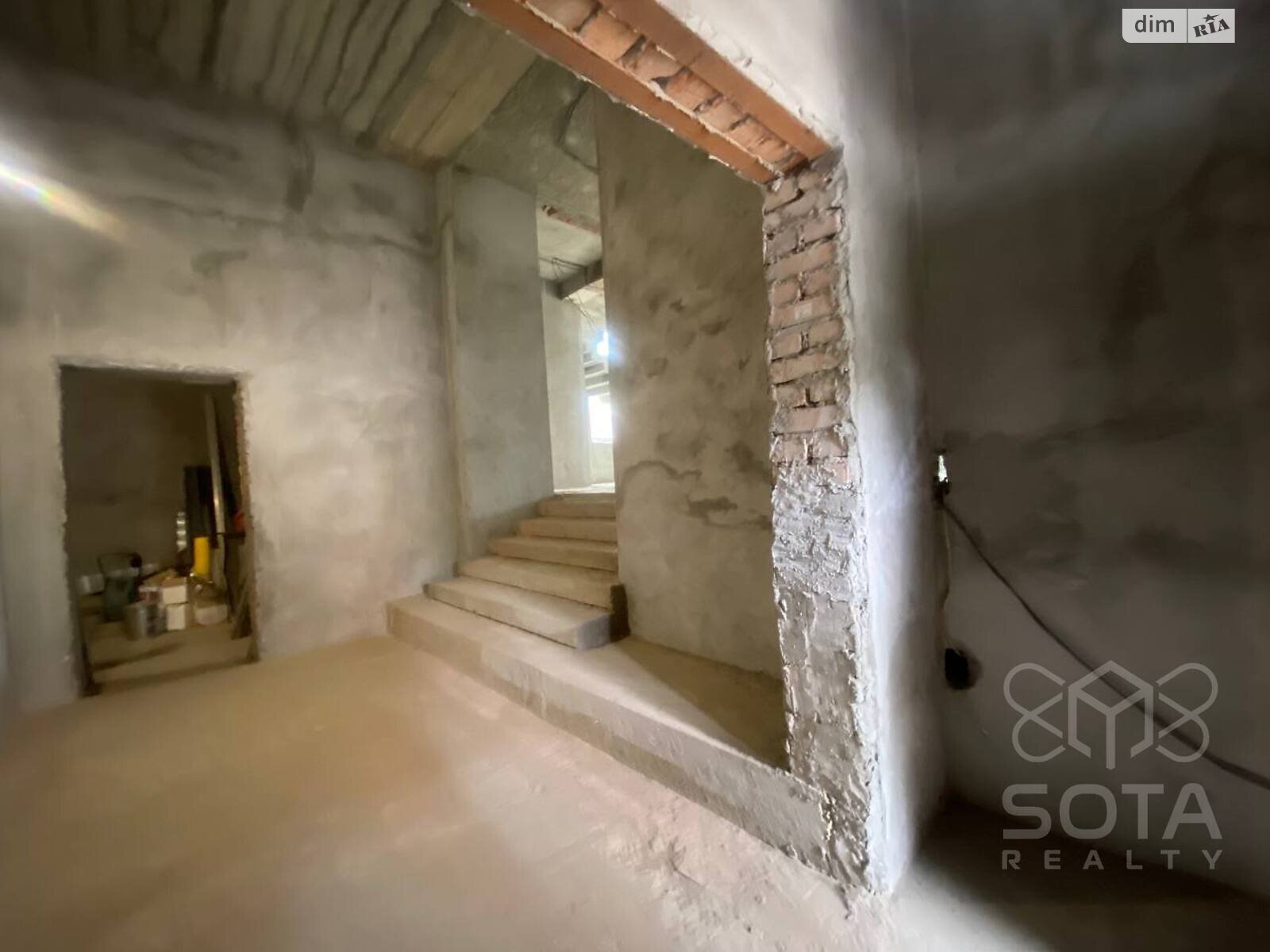 трехэтажный дом, 699.2 кв. м, кирпич. Продажа в Киеве район Оболонский фото 1 трехэтажный дом, 699.2 кв. м, кирпич. Продажа в Киеве район Оболонский фото 1