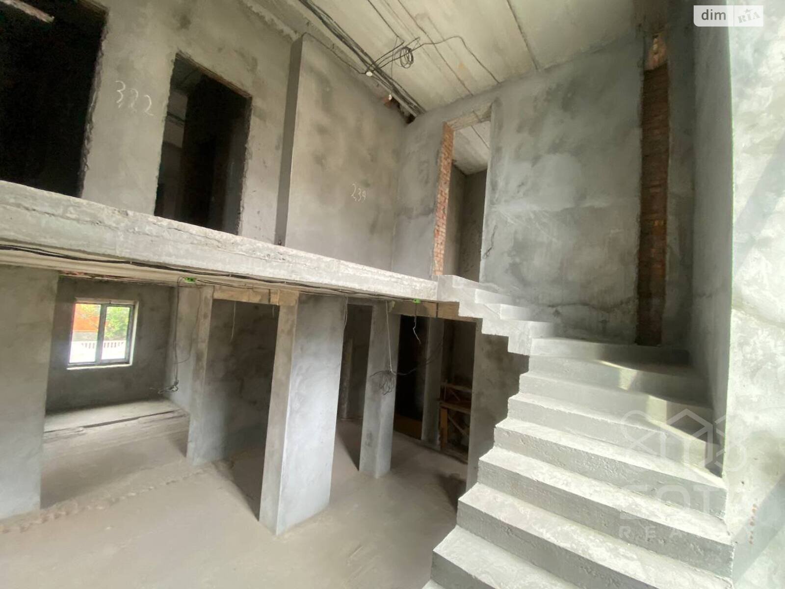 трехэтажный дом, 699.2 кв. м, кирпич. Продажа в Киеве район Оболонский фото 1 трехэтажный дом, 699.2 кв. м, кирпич. Продажа в Киеве район Оболонский фото 1