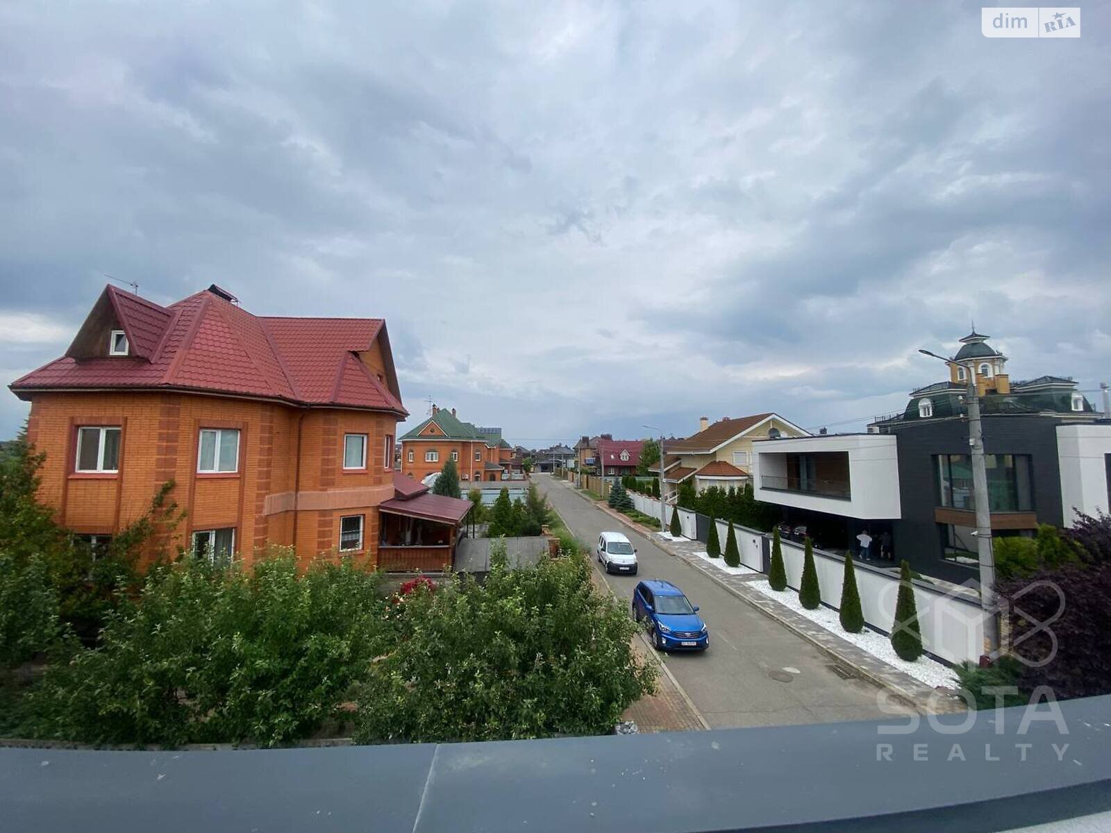 трехэтажный дом, 699.2 кв. м, кирпич. Продажа в Киеве район Оболонский фото 1 трехэтажный дом, 699.2 кв. м, кирпич. Продажа в Киеве район Оболонский фото 1