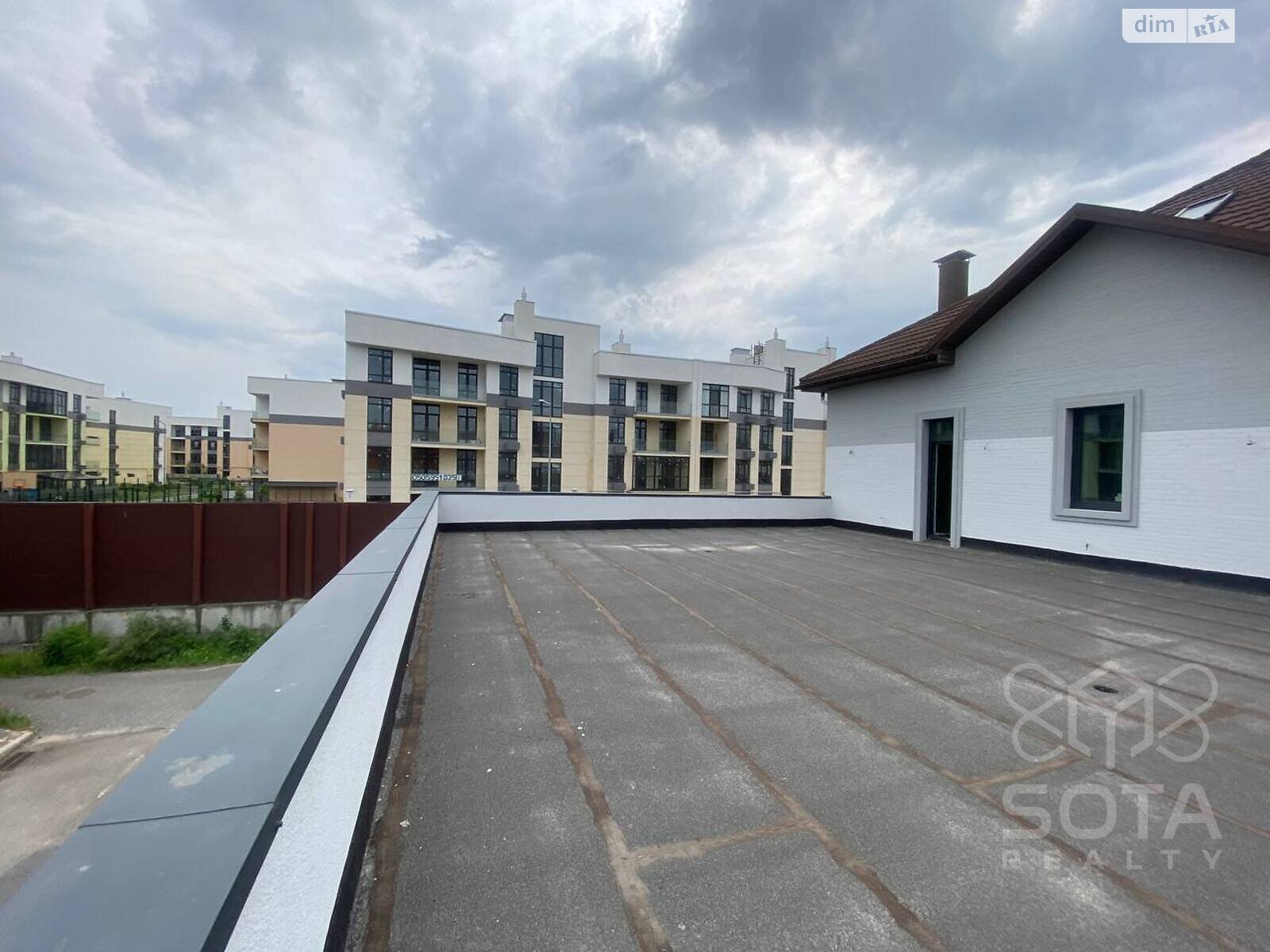 трехэтажный дом, 699.2 кв. м, кирпич. Продажа в Киеве район Оболонский фото 1 трехэтажный дом, 699.2 кв. м, кирпич. Продажа в Киеве район Оболонский фото 1