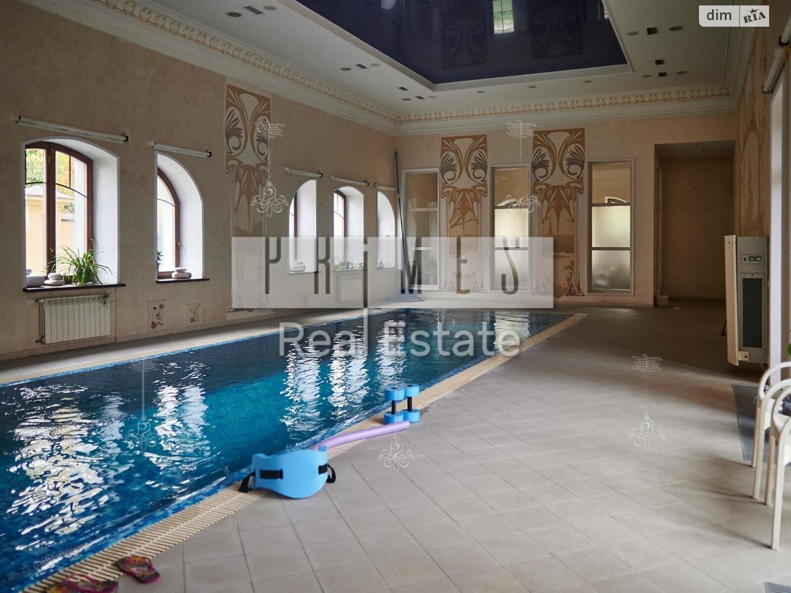 триповерховий будинок з гаражем, 1516 кв. м, цегла. Продаж в Києві, район Оболонський фото 1