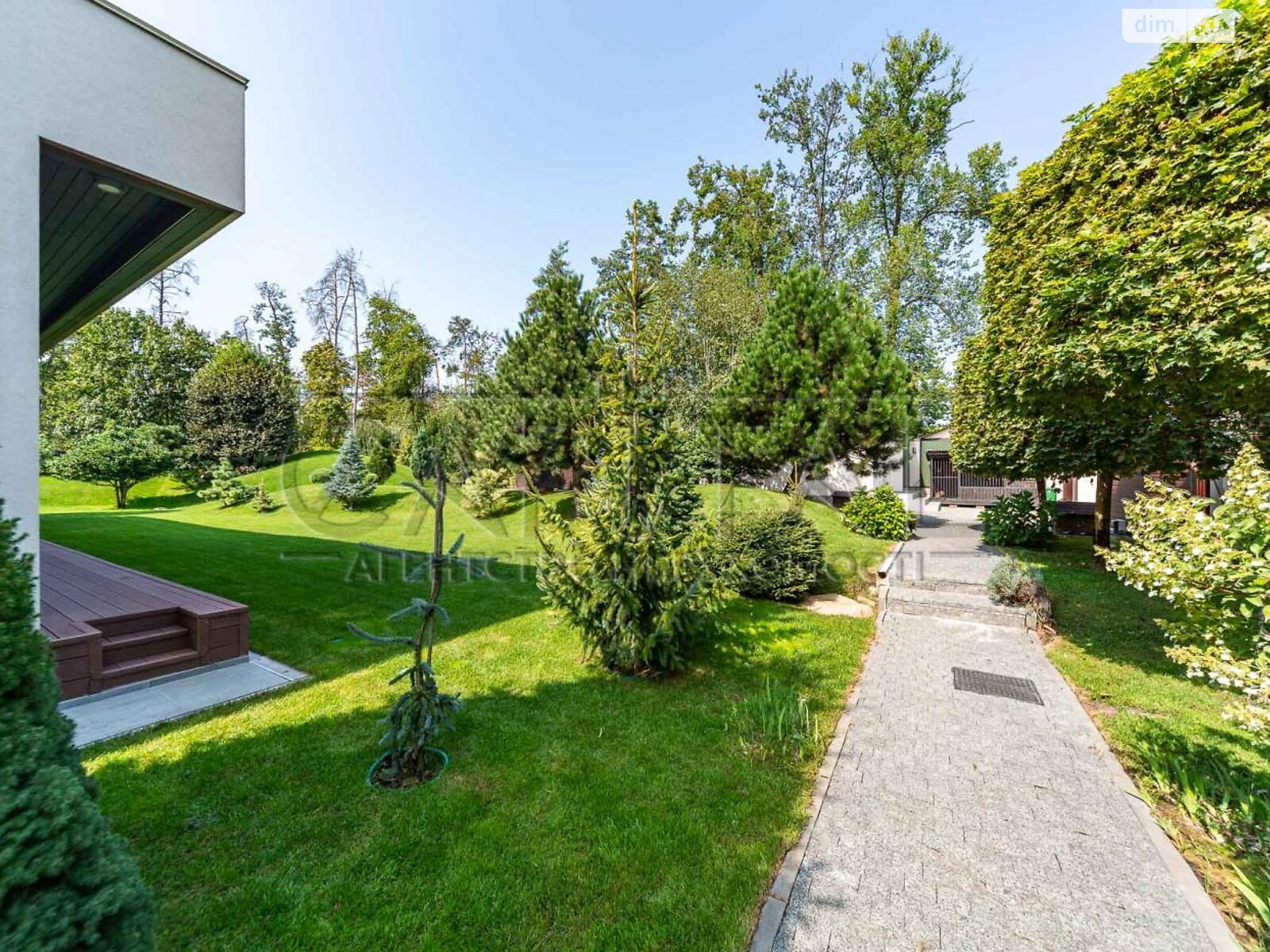 одноэтажный дом с гаражом, 638.2 кв. м, кирпич. Продажа в Киеве район Оболонский фото 1 одноэтажный дом с гаражом, 638.2 кв. м, кирпич. Продажа в Киеве район Оболонский фото 1