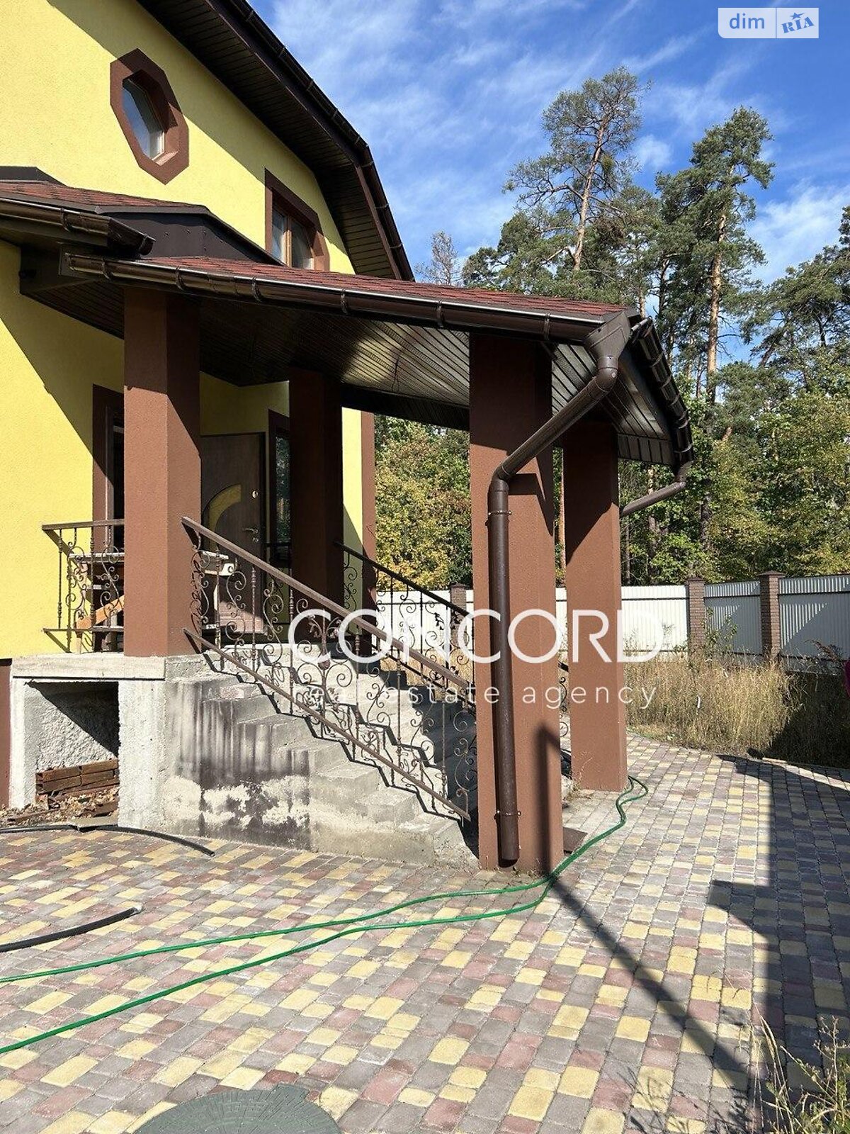 двухэтажный дом с балконом, 286.8 кв. м, кирпич. Продажа в Киеве район Оболонский фото 1 двухэтажный дом с балконом, 286.8 кв. м, кирпич. Продажа в Киеве район Оболонский фото 1