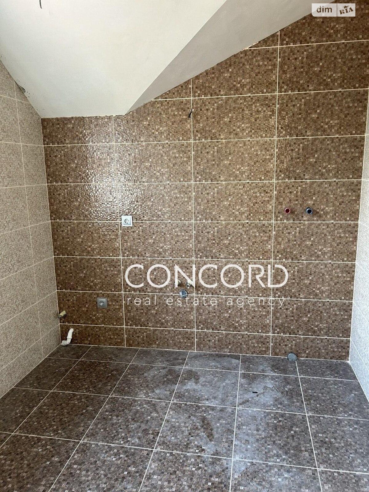 двухэтажный дом с балконом, 286.8 кв. м, кирпич. Продажа в Киеве район Оболонский фото 1 двухэтажный дом с балконом, 286.8 кв. м, кирпич. Продажа в Киеве район Оболонский фото 1
